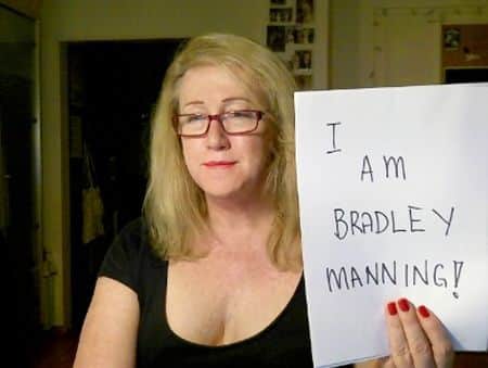 i_am_bradley_manning11.jpg