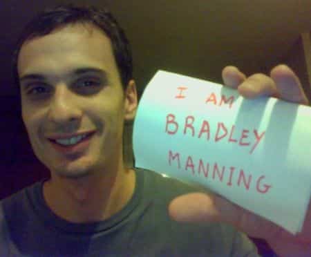 i_am_bradley_manning2.jpg